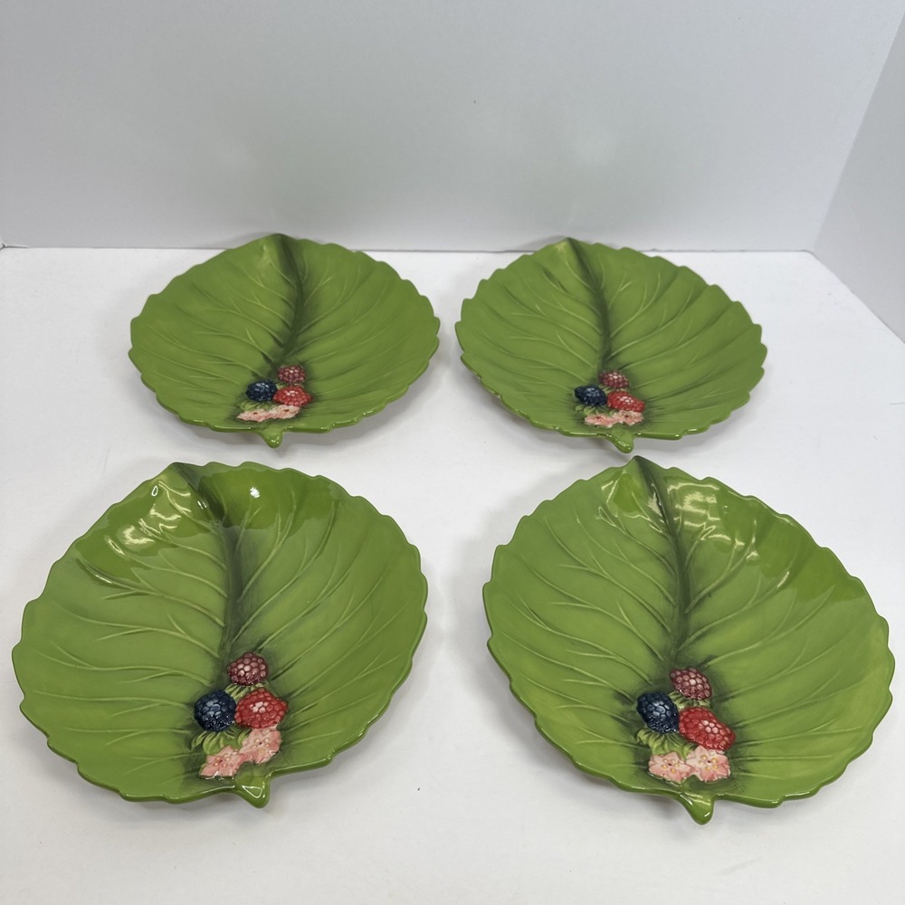 Temptations Figural Fruit Mixed Berry Green Leaf Plates 8" Set of 4 NEW Rare